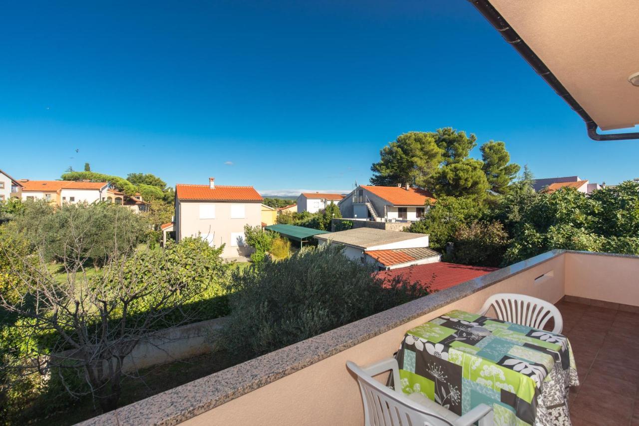 2-Bedroom Krk Apartment - Near Krk Beaches & Town! Крк Экстерьер фото